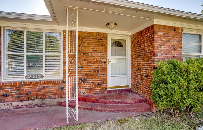 Ready for New Tenants-  4 Bed, 1 Bath Home in Richland Hills, Large Backyard, Birdville ISD- 76118