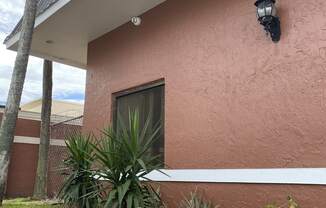 a view of the front of the house from the street at Colonial Apartments, Orlando, 32808