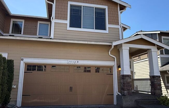 New! 3BD/2.5BTH Modern Townhouse in Greekbrooke II community for Lease!