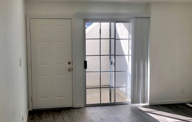 1 bed, 1 bath, 576 sqft, $1,830, Unit 105