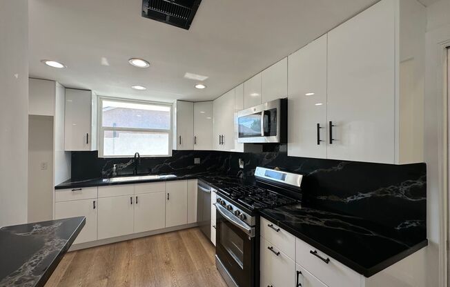 Beautiful Single story 4 Bedrooms 2 Baths Home