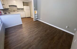 1 bed, 1 bath, $795, Unit 419 Clarence St. #7