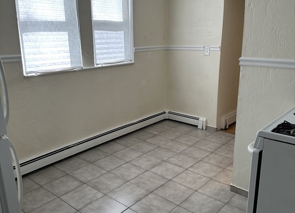 1 bed, 1 bath, $1,800, Unit 1