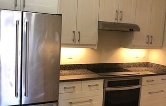 Spacious 2BR/1BA Apartment Available Now!! - Newly Renovated!!!