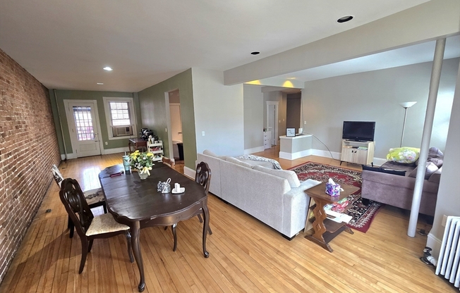 1165 Commonwealth Ave #2