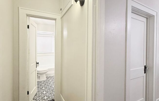 1 bed, 1 bath, $1,095, Unit B2611