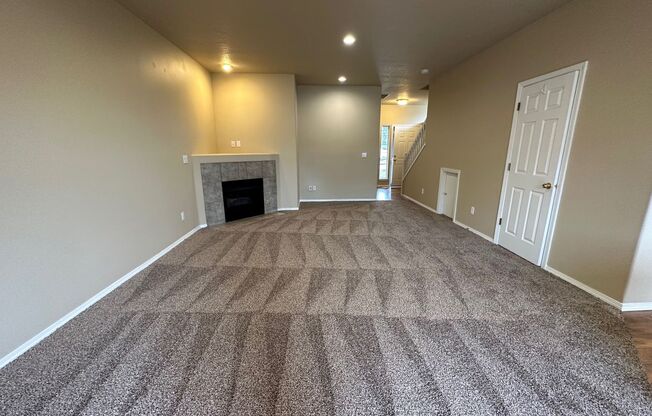 20003 Hoodview Court ~ Luxury Townhome