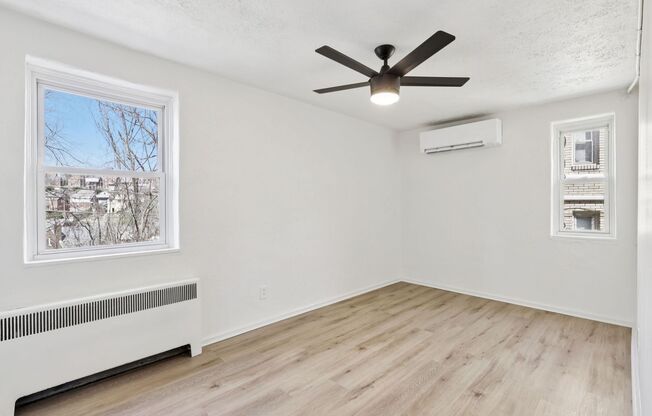 1 bed, 1 bath, 575 sqft, $995, Unit 124