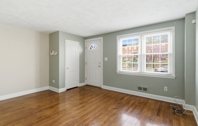 627 LUCIA AVE
