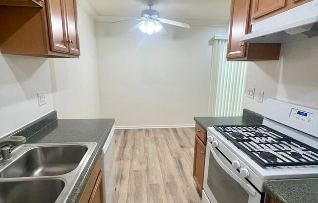 1 bed, 1 bath, $2,050, Unit 06