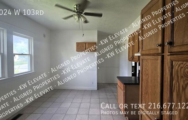 3024 W 103 ST