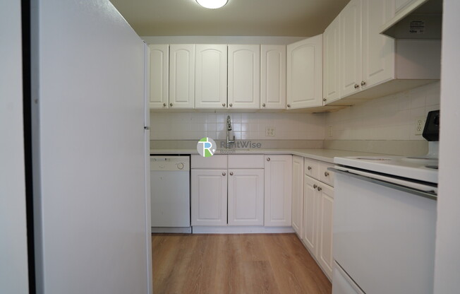 11 Embassy Rd, Brighton MA 04