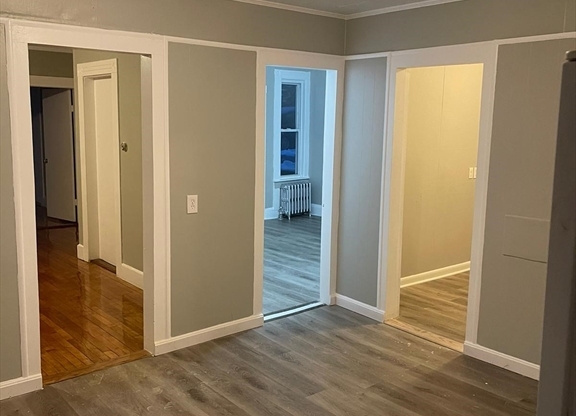 3 beds, 1 bath, 1,200 sqft, $2,700, Unit 1