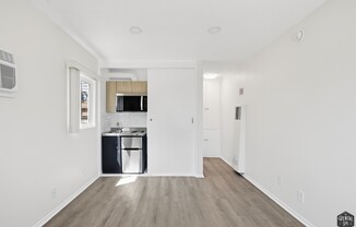 1333 BARRY AVE