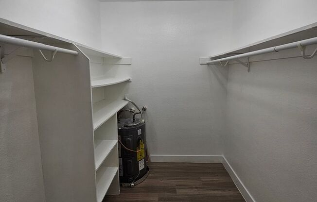 1 bed, 1 bath, 580 sqft, $1,150, Unit 223