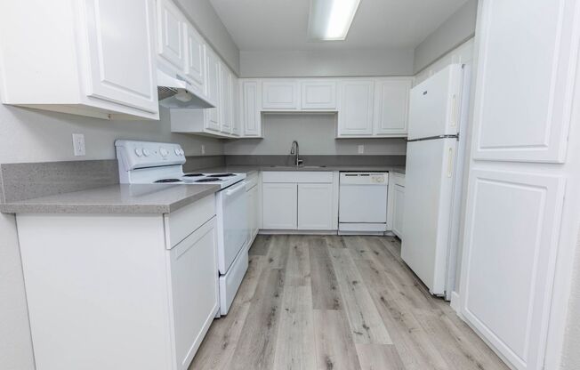 For Rent – Renovated 3BR/2BA Condo in Desert Shores Villas
