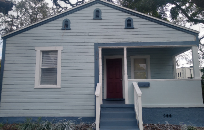 905 E OSBORNE AVE