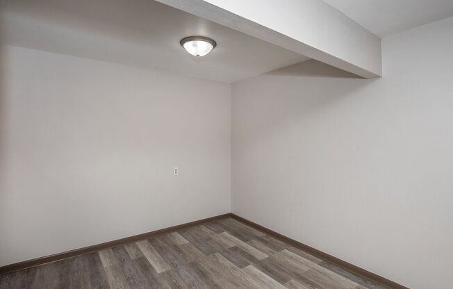 2 beds, 1 bath, 850 sqft, $795, Unit 3535 N Main Street Apt A-5