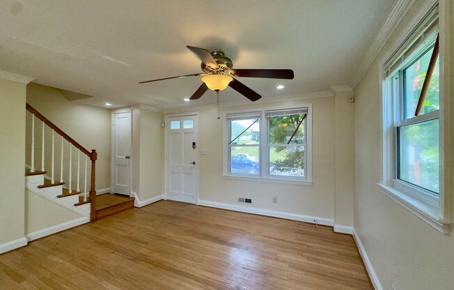 Charming 3BD/2BA Townhome in Gwynn Oak, MD!