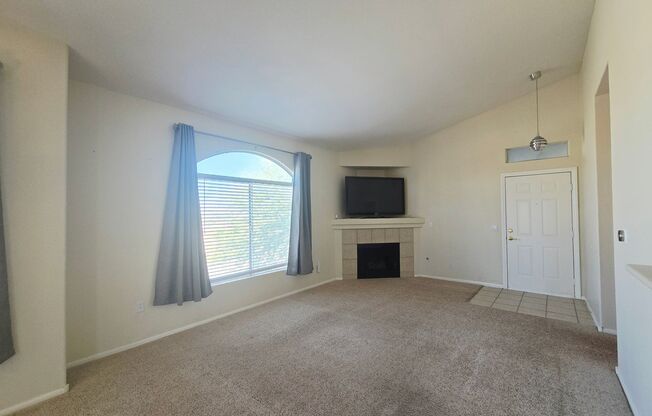 CHARMING 2BD/2BA CONDO IN HENDERSON! W/ COMMUNITY POOL