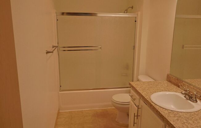 3 beds, 2 baths, 1,193 sqft, $2,000, Unit 354-2048