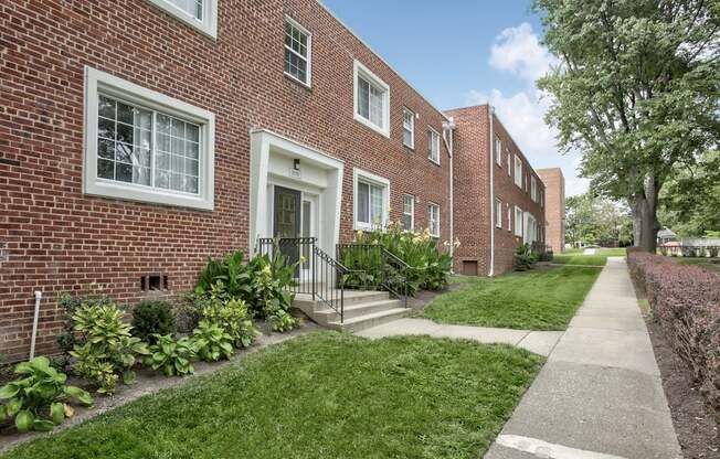 Apartments in Silver Spring, Forest Glen, MD
