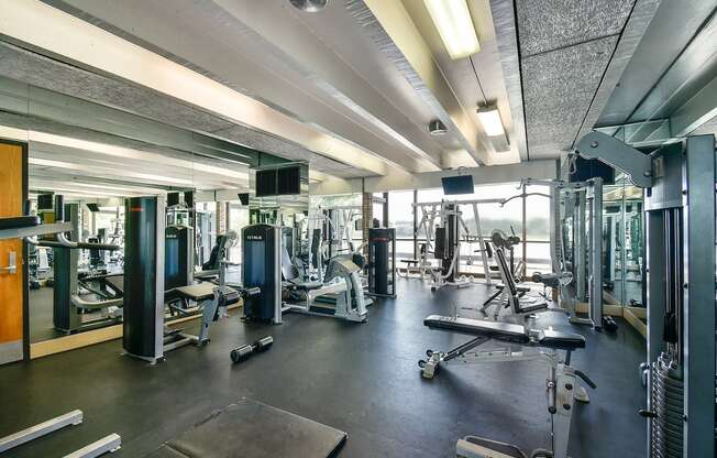 weight room at Harbor Pointe Apartments in Milwaukee, WI