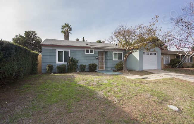 3 Br House Near SDSU with Garage, W/D Hook-Ups, Large Back Yard!