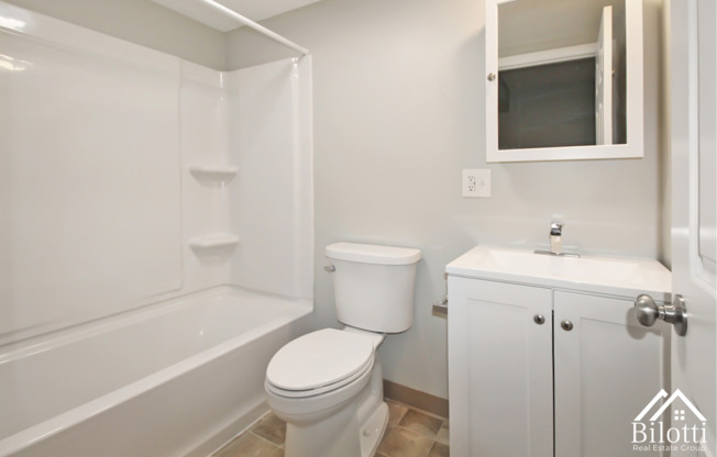 2 beds, 2 baths, 770 sqft, $1,950, Unit 262-12