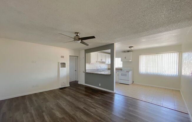 2 beds, 1 bath, 815 sqft, $1,595, Unit 21