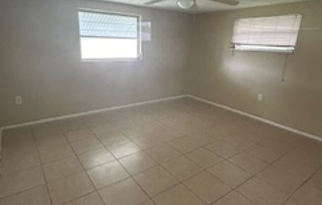 3 beds, 2 baths, $1,700