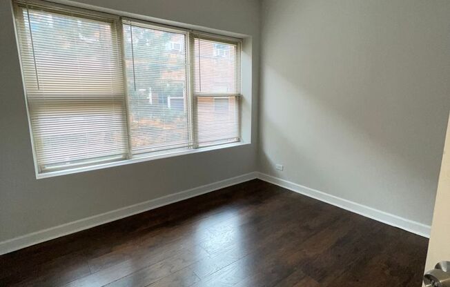 2 beds, 1 bath, $1,450