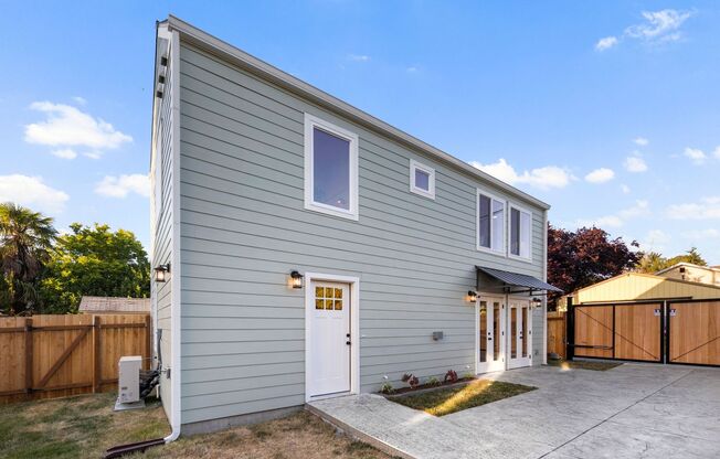 Brand New Two Bedroom Home Built in Highland Park!