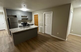 3 beds, 1 bath, $995, Unit 1