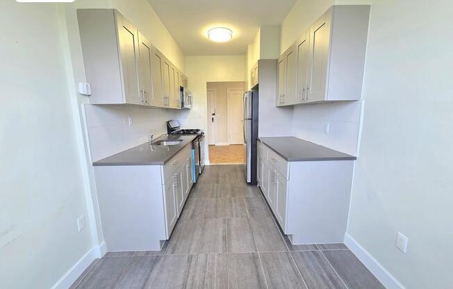 3 beds, 1.5 baths, 1,100 sqft, $4,587, Unit 52A