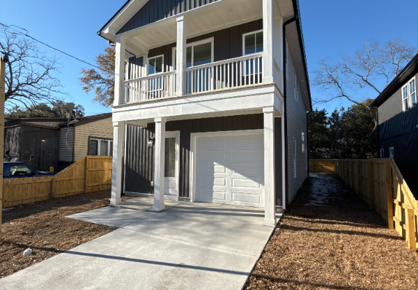 2020 RIVERVIEW AVE