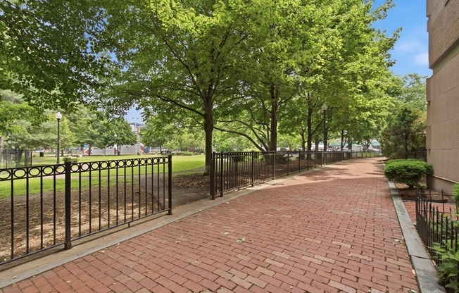 1 bed, 1 bath, 917 sqft, $4,500, Unit 414