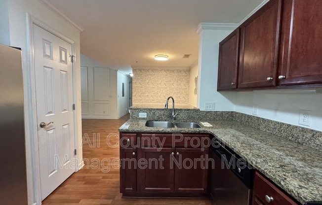 3900 RIVERLOOK PKWY SE
