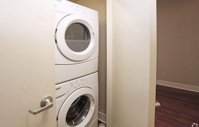 2 beds, 2 baths, 1,110 sqft, $1,880, Unit 306