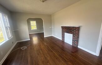 3 beds, 2 baths, $1,395