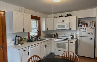 27 MT VERNON ST