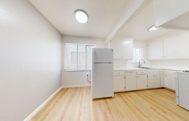 6500 - 6506 Foothill Blvd