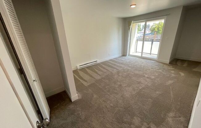 1 bed, 1 bath, 780 sqft, $1,650, Unit 110