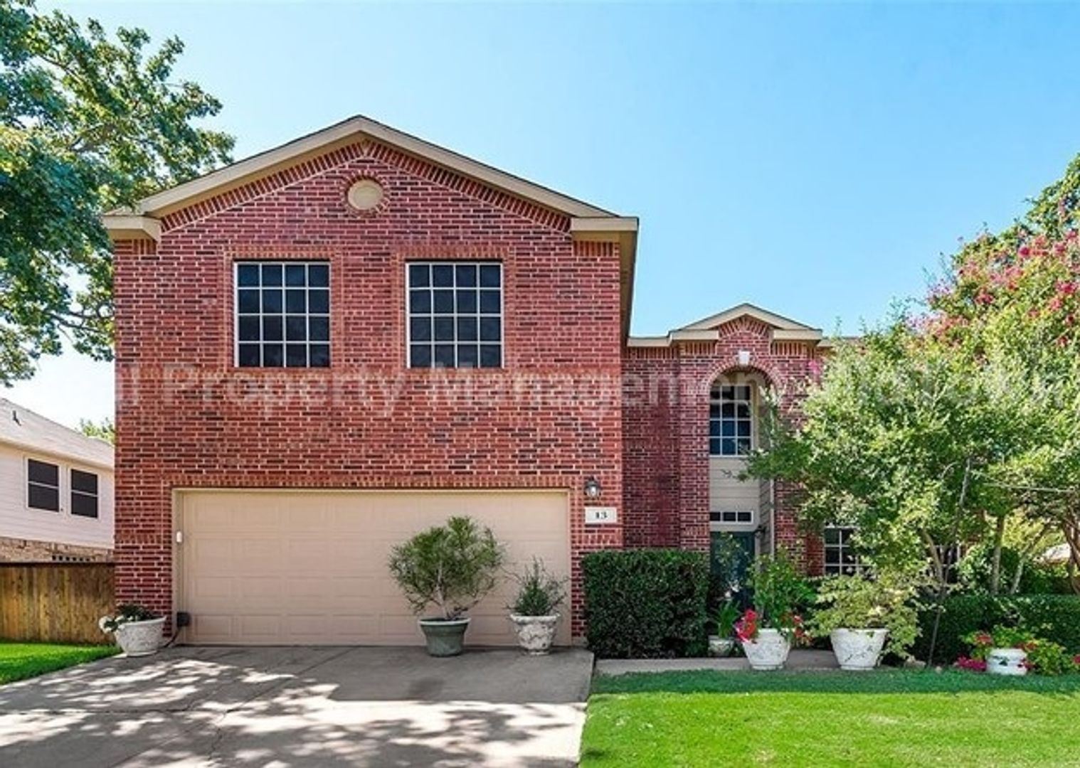 Spacious, Freshly Updated Family Home in Prime Mansfield Location!