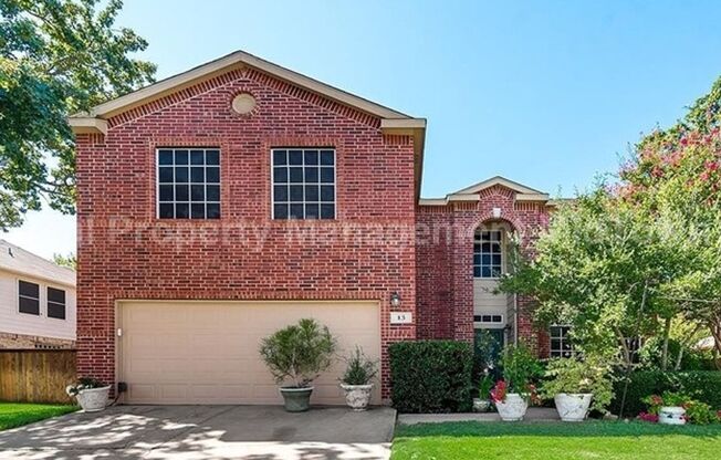 Spacious, Freshly Updated Family Home in Prime Mansfield Location!