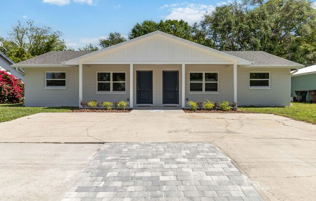 MOVE IN SPECIAL-Beautiful Newly Renovated 2/1 Duplex in St. Cloud Close To Lakefront