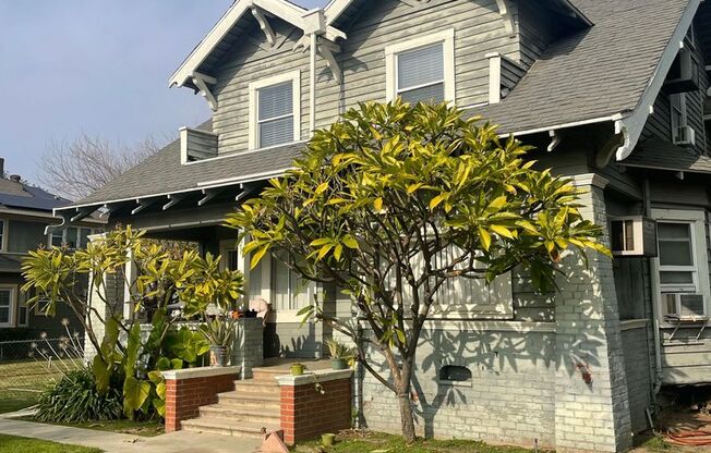 3rd st 3921