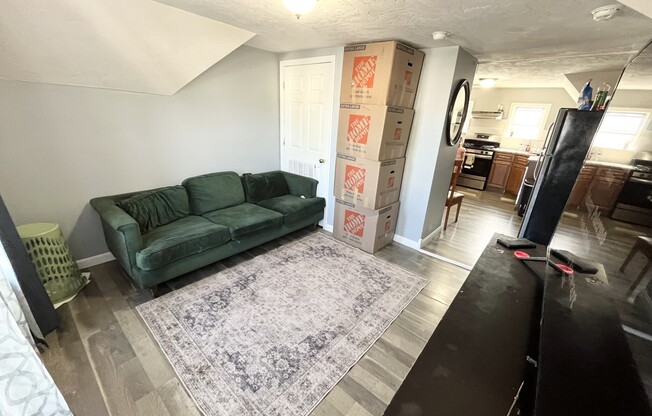 211 Elm St