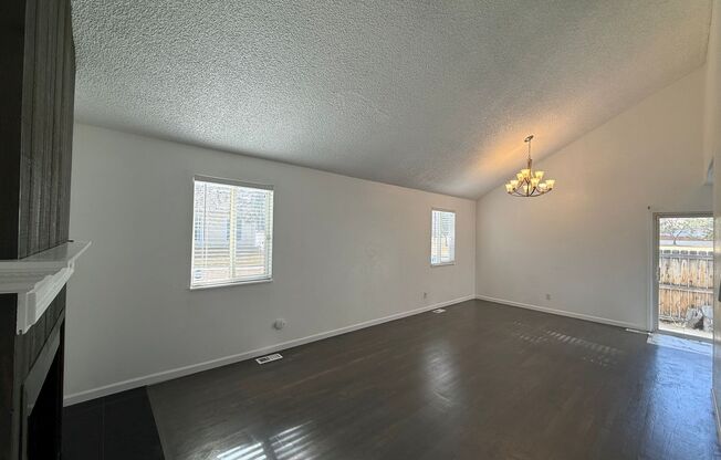 Modern Comfort & Convenience in a Prime Location