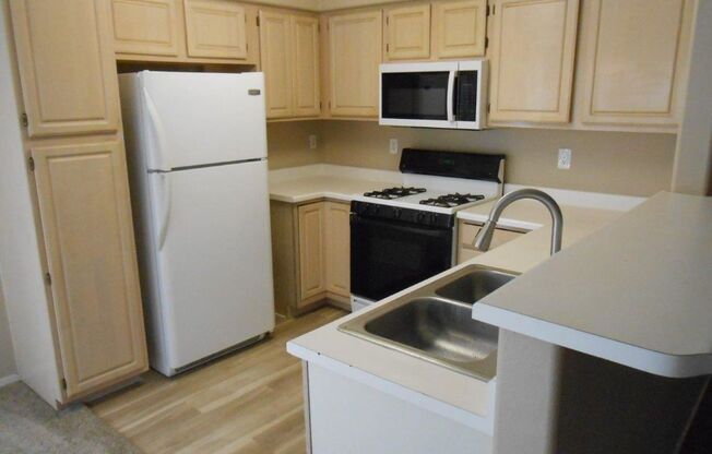 2 beds, 2 baths, $1,375